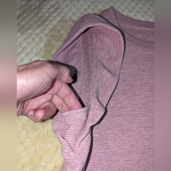 Waffle Knit Cap Ruffle Sleeve Rose Color Top - Picture 3 of 5